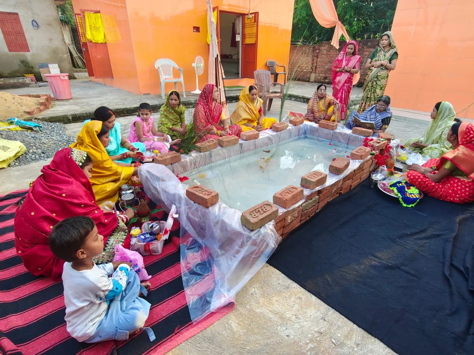 संतान की दीर्घायु को माताओं ने रखा जितिया व्रत