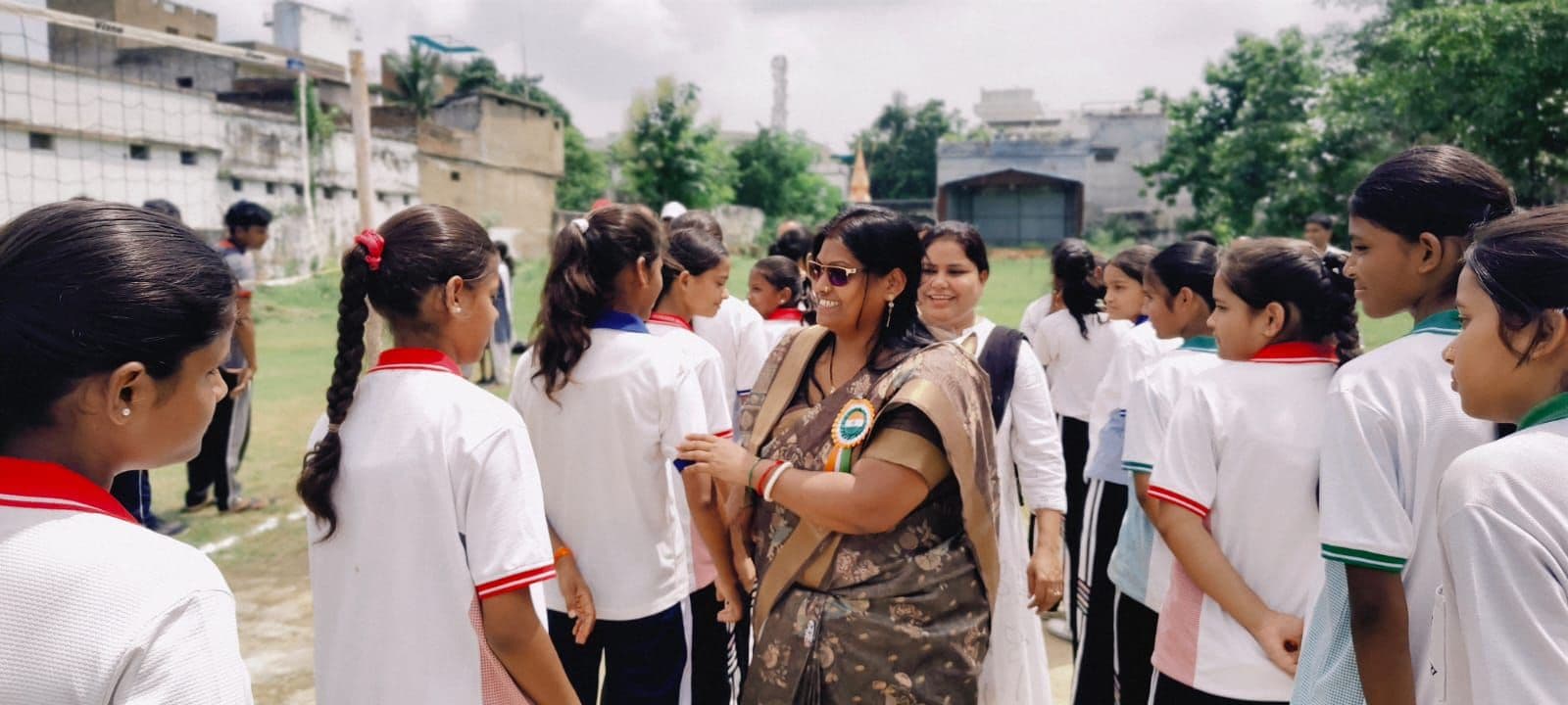 जनपदीय माध्यमिक वॉलीबॉल प्रतियोगिता में ओबरा और रेणुकूट के खिलाड़ियों ने दिखाया दमखम